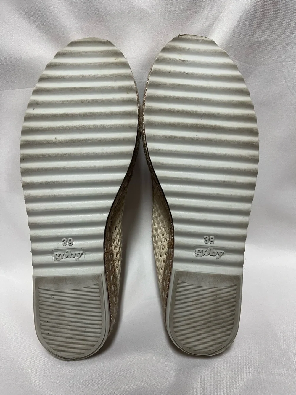 Beige Daisy-Embroidered Espadrille Slip-Ons